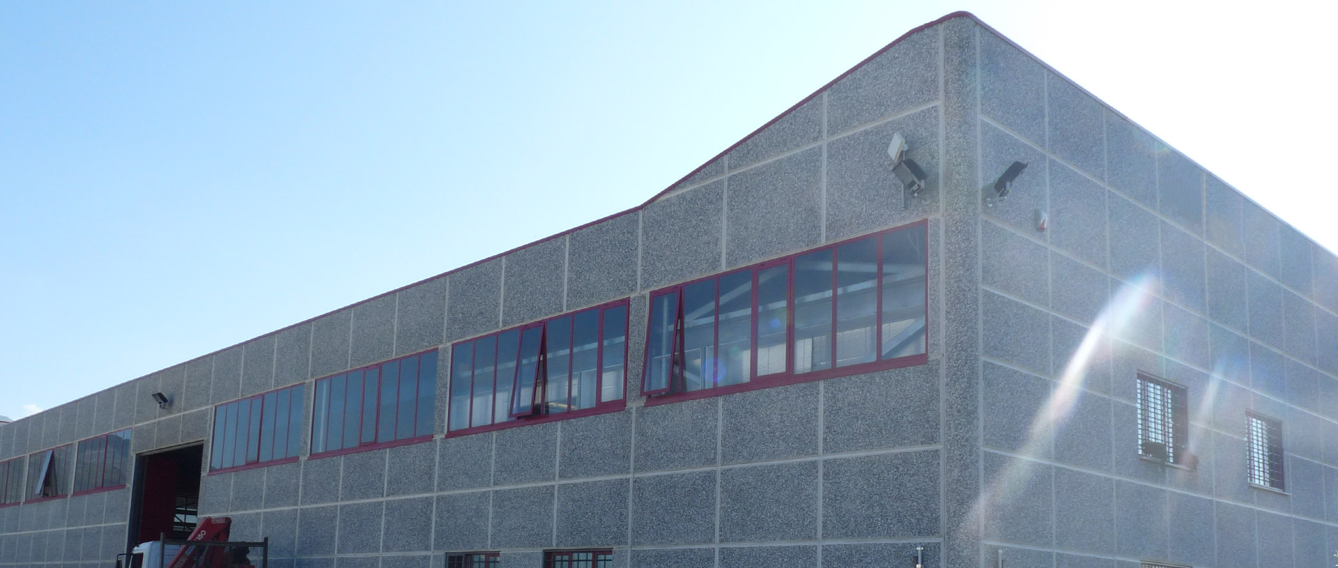 header-metal-engineering-carpenteria-metallica-civile-industriale